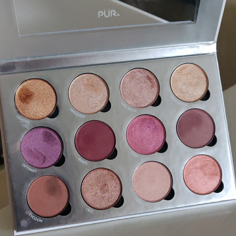Pur Visionary eyeshadow palette